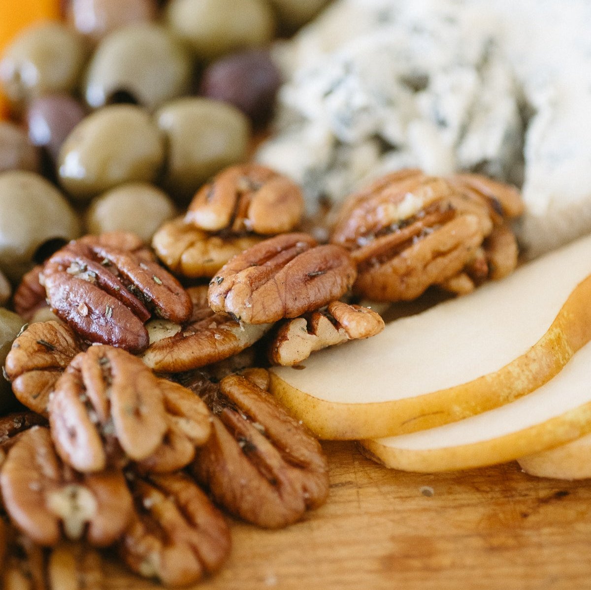 Olive Oil Roasted Rosemary Pecans 16 oz tin